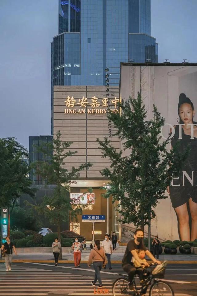 上海第1本文旅盲盒护照来了，免费领！