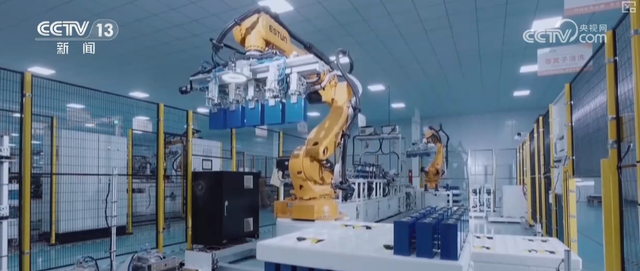 经济三季报观察·“智能”成机器人产业主旋律 关键零部件研制获得新突破