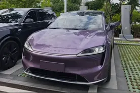 华为智界R7街头现身 CLTC工况最大续航里程预计超800公里图片
