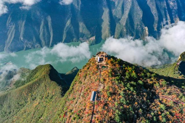 三峡之巅美景如画