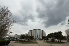 大风蓝色和寒潮蓝色预警中！北京气温低迷，注意防风保暖图片