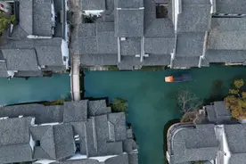 时尚与古镇双向奔赴：智族GQ年度人物盛典落地濮院时尚古镇图片