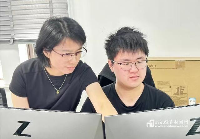 在磨砺中，腼腆男孩成长为“网站技术之星”