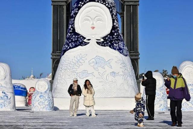 这个冬天，来黑龙江看大雪人吗？