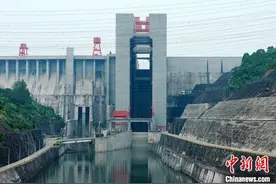 三峡升船机实施第三次计划性停航检修图片