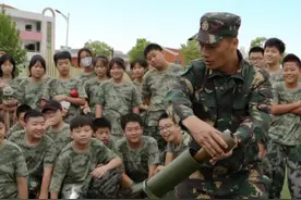 齐鲁晚报暑假夏令营|小小军事家，热血军事体验营！图片
