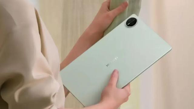 华为官宣旗舰平板新品，周四见！