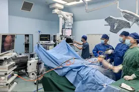 大学生跑步锻炼致半月板撕裂……运动损伤应这样处理图片