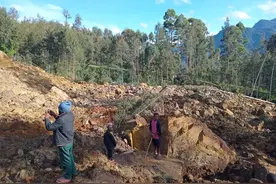 巴新一村庄山体滑坡，当地华人发声！事件已致超百人死亡图片