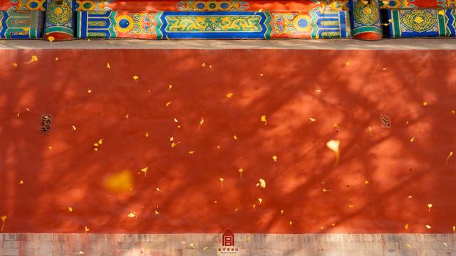 转发收藏！故宫初冬鎏金壁纸上新了