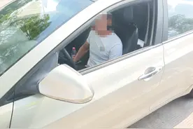 出狱第一天，他还没到家，又被交警拦下……图片