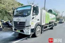 “扬马”开跑在即，扬州邗江城管“马”力全开，为高规格赛事打造“最干净赛道”图片
