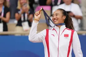 郑钦文赛后表态！“国家荣誉超过个人”图片