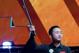 （体育）台球——第十二届中式台球大师赛全球总决赛：楚秉杰夺冠图片