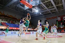 清华大学男篮获CUBAL全国总决赛冠军图片