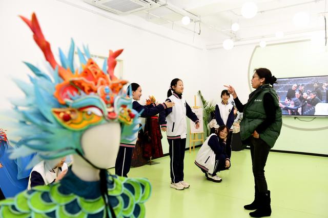 山东威海：积极完善公共文化服务体系