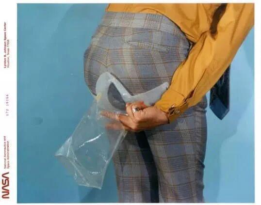 宇航员如何在太空解决生理需求