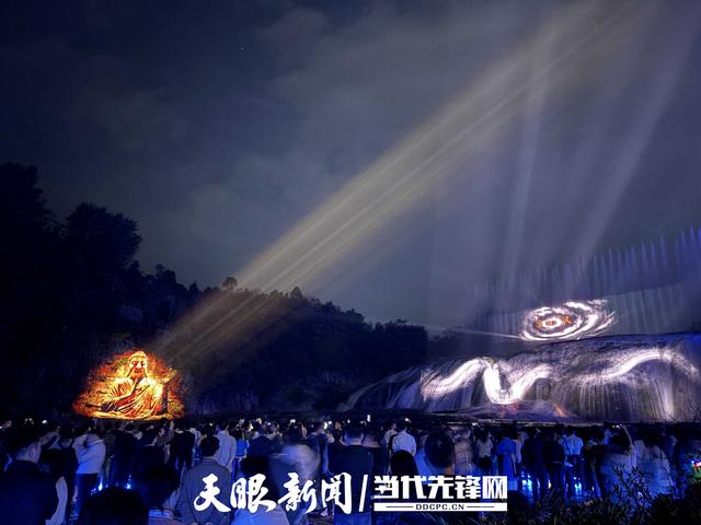 安顺避暑季火成啥样？游客直呼“早作打算”