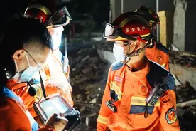 “历时近5小时救出一名埋压近40小时的老人” 中方救援队长讲述缅甸地震救援情况图片