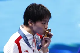 中国奥运历史最年轻三金得主！郎平：全红婵是现象级运动员图片