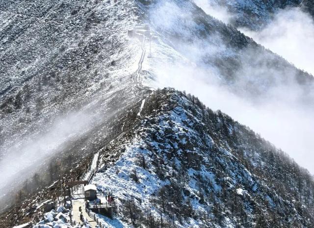 太白山山顶阳光正好，只等你来晒