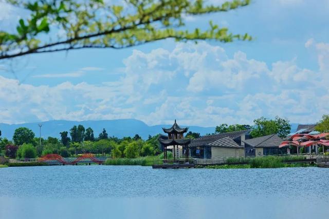 骐骥驰骋开远道，文旅扬帆正当时
