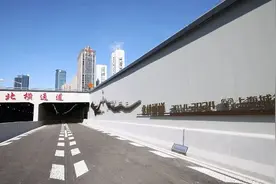 上海北横通道全线通车，系世界最长城市核心区地下道路图片
