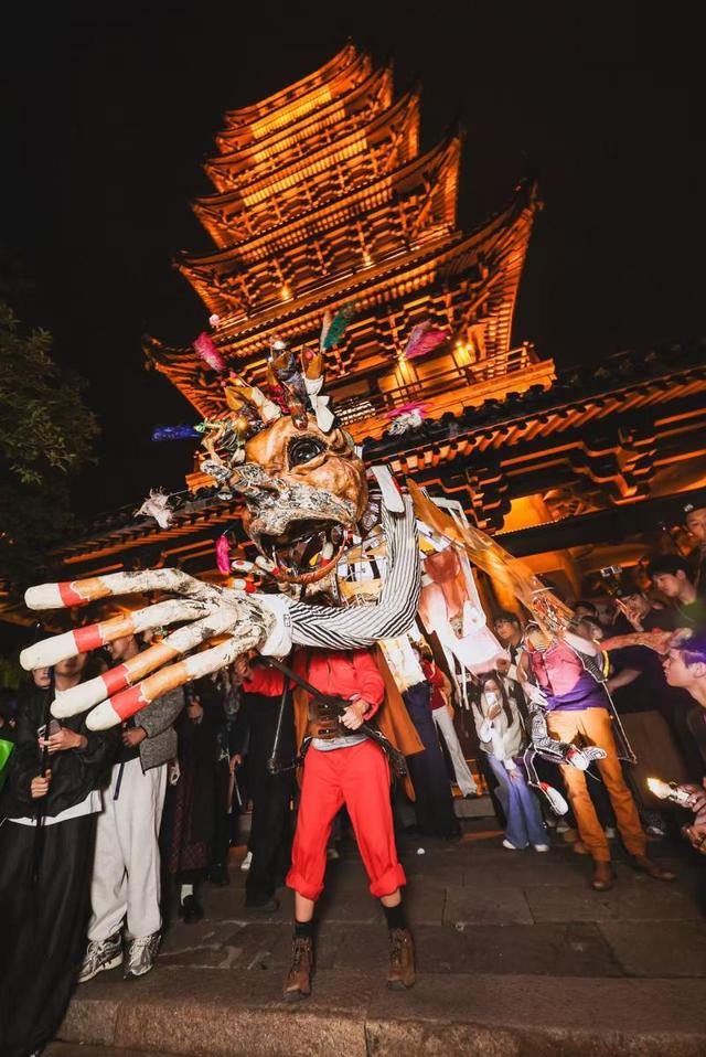 艺镜｜聪明的乌镇