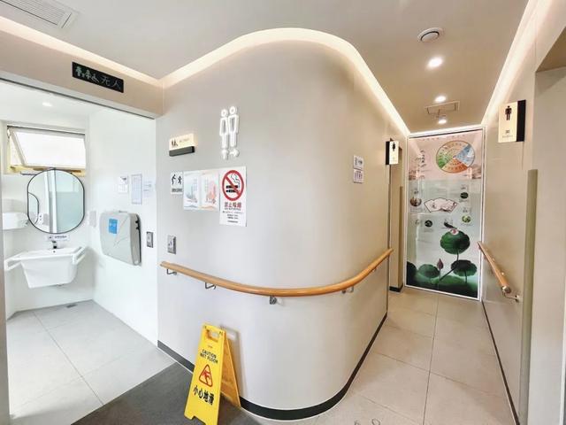 节假日出行找不到厕所？来收藏这份寻厕攻略吧
