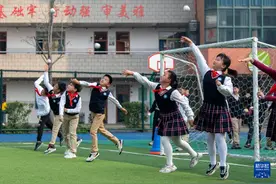 落实春秋假，解除家长后顾之忧是关键图片
