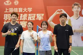 黄雅琼、刘雨辰分享冠军感悟，上海体育大学冠军思政课激发学子爱国情、强国志图片
