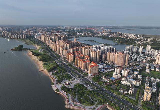 中国之城丨广西防城港：湾链半岛 港城倩影