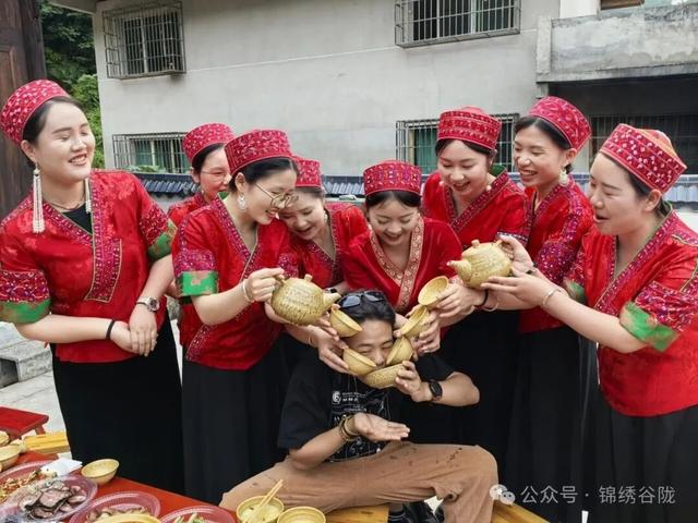 【游客预约通道开启】谷陇“9.27”芦笙会 · 姑妈长桌宴话团圆，300个席位为你而留！