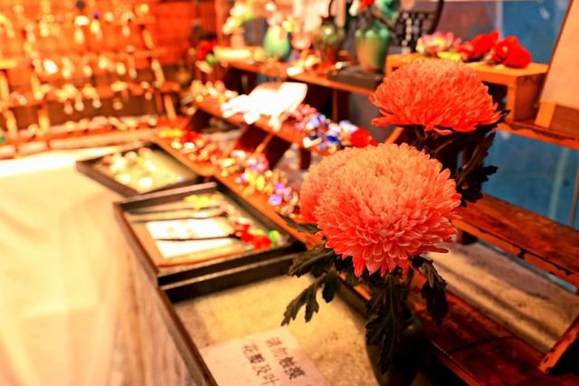2025年成都人民公园赏菊活动正式启幕