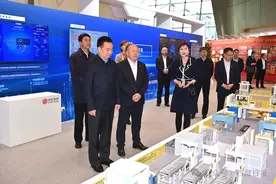 西藏与中信集团签署战略合作框架协议 王君正与奚国华座谈并共同见证签约图片