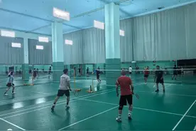 一场难求！羽毛球为何成济南“全民健身顶流”图片