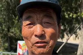 小西天保安大爷辞职：我说涨薪了遭约谈和辞退，舆情爆发后又被叫回去图片