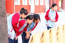 枣庄八中：妙笔展风采 翰墨飘校园图片