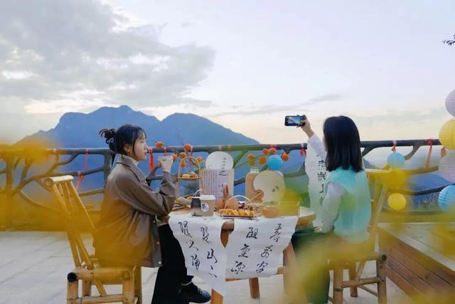 把冬天泡在茶里！上饶德兴这4个“神仙”品茶地，你去过哪个？