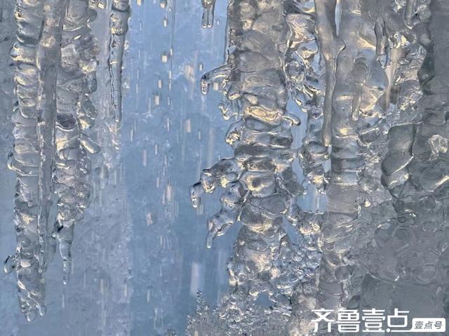 壹点号.秀山东|泰山彩石溪：冰锁崖间，惊艳一冬冬梦