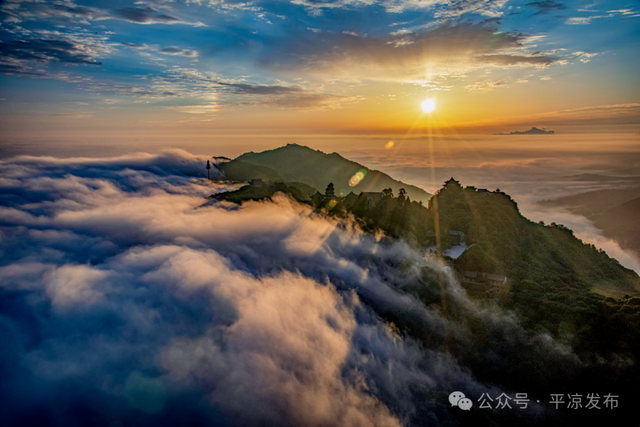 一入崆峒便为仙