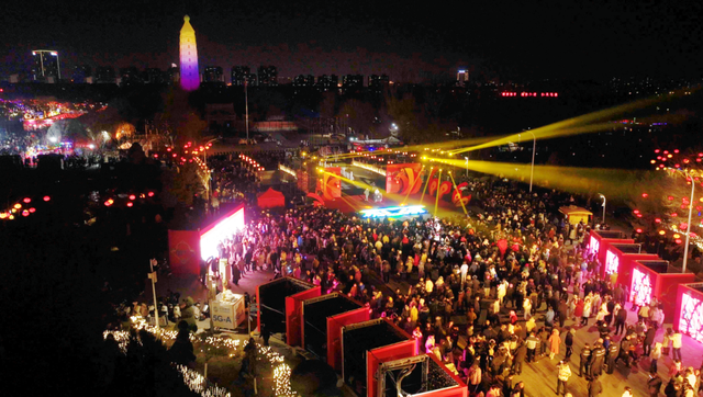 灯组揭秘：“瑞骐迎春”核心区，宁夏府城图与八骏灯组的千年对话