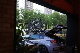 开车太快走路太慢图片