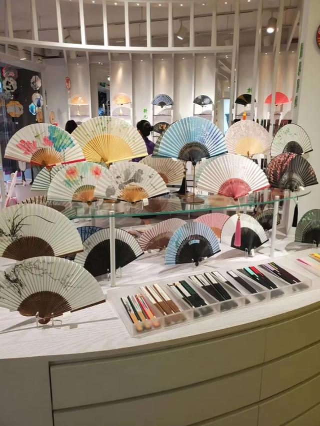 全城集“荷”，把荷风带回家 ！