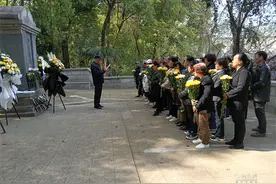 武昌区白沙洲街道开展清明祭英烈活动图片