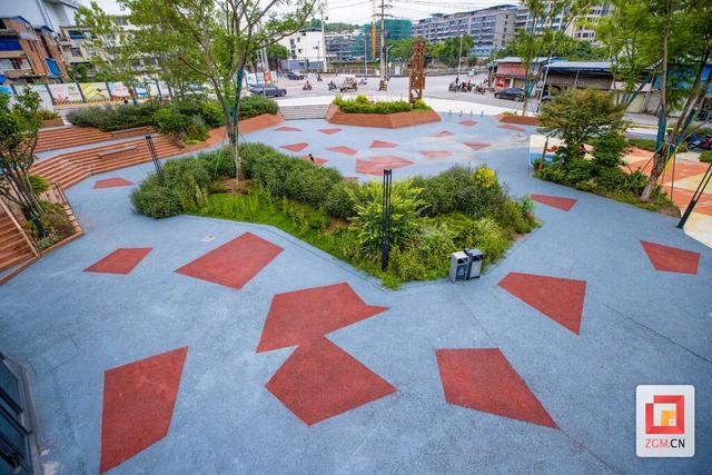 荣县锁江桥口袋公园 触手可及的土陶艺术