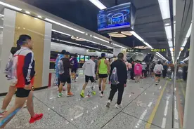 全是人！顶流来了！有人激动得一夜没睡......图片