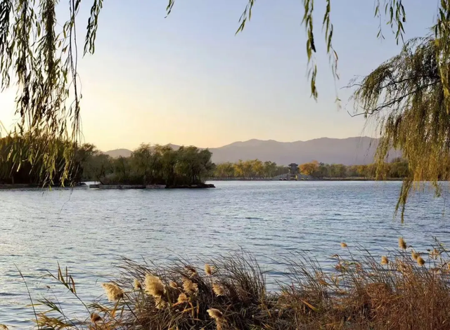 颐和园的秋天太美了