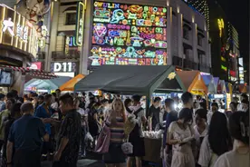 夜经济杭州样本：主播成堆的“剁手”之城，夜间消费主力在线上图片
