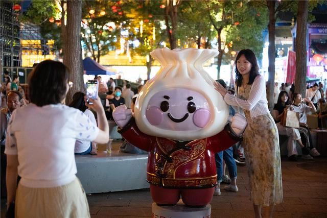 古韵新风引客来